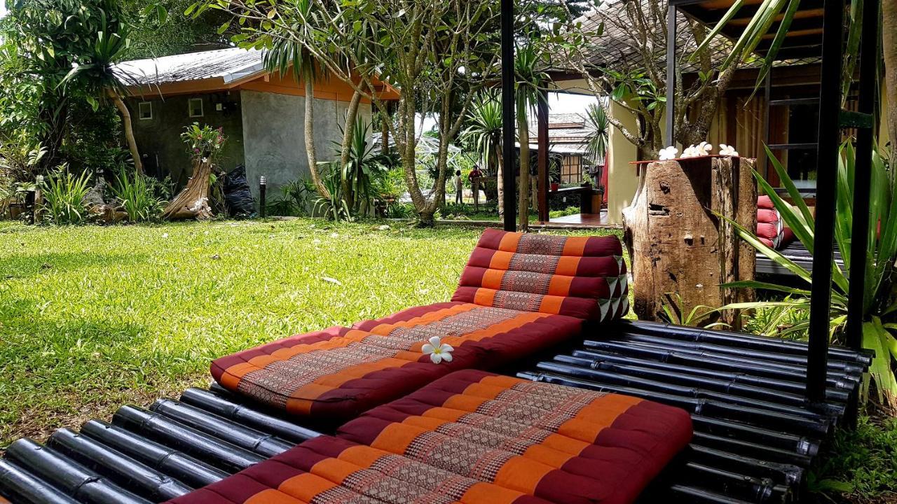 Brick House Hostel Pai Bagian luar foto