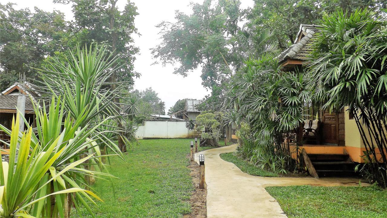 Brick House Hostel Pai Bagian luar foto